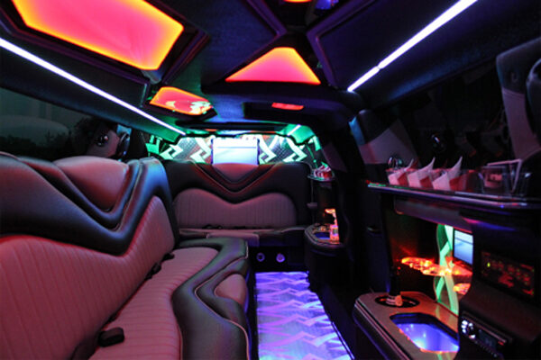 8 Person Chrysler 300 Limo Rental Daytona Beach